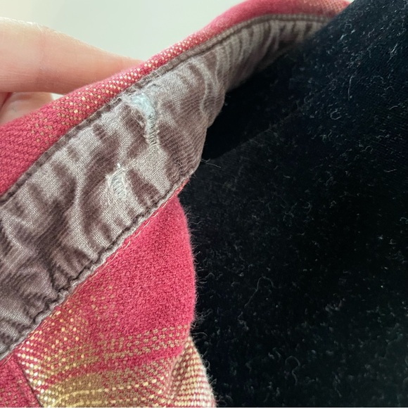 St John’s Bay flannel - Picture 10 of 11